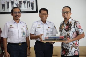 KAI-Kunjungi-Stasiun-Tasikmalaya-2