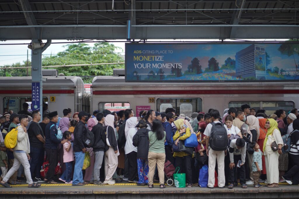KAI-Commuter-Sukses-2-2