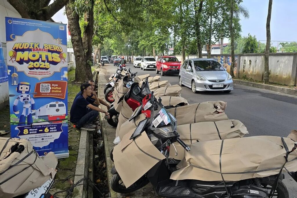 KAI-Ratusan-sepeda-motor-4