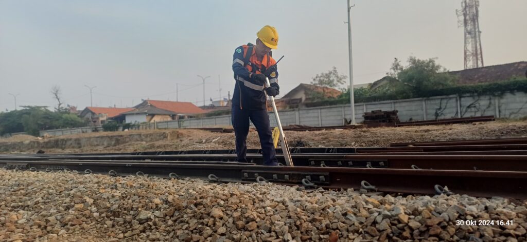 KAI-Peran-Krusial-Petugas-2